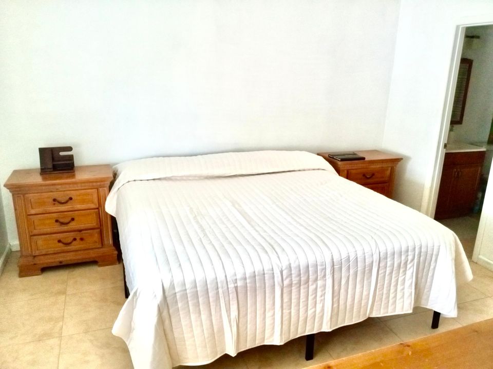 Activo con contrato: $219,900 (2 camas, 2 baños, 1115 Pies cuadrados)