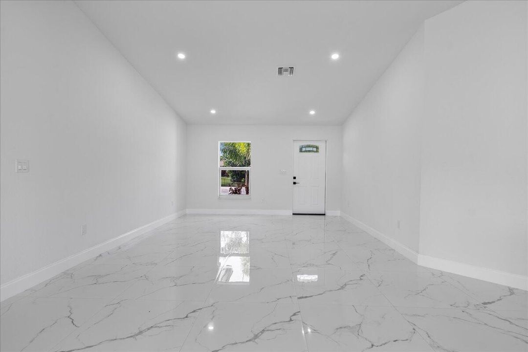 Active With Contract: $675,000 (4 beds, 2 baths, 1642 Square Feet)