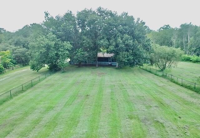 For Sale: $449,000 (4 beds, 2 baths, 3314 Square Feet)