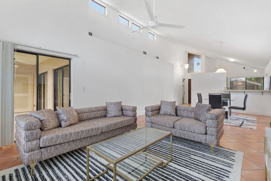 合同活跃: $2,500 (3 贝兹, 2 浴室, 1381 平方英尺)