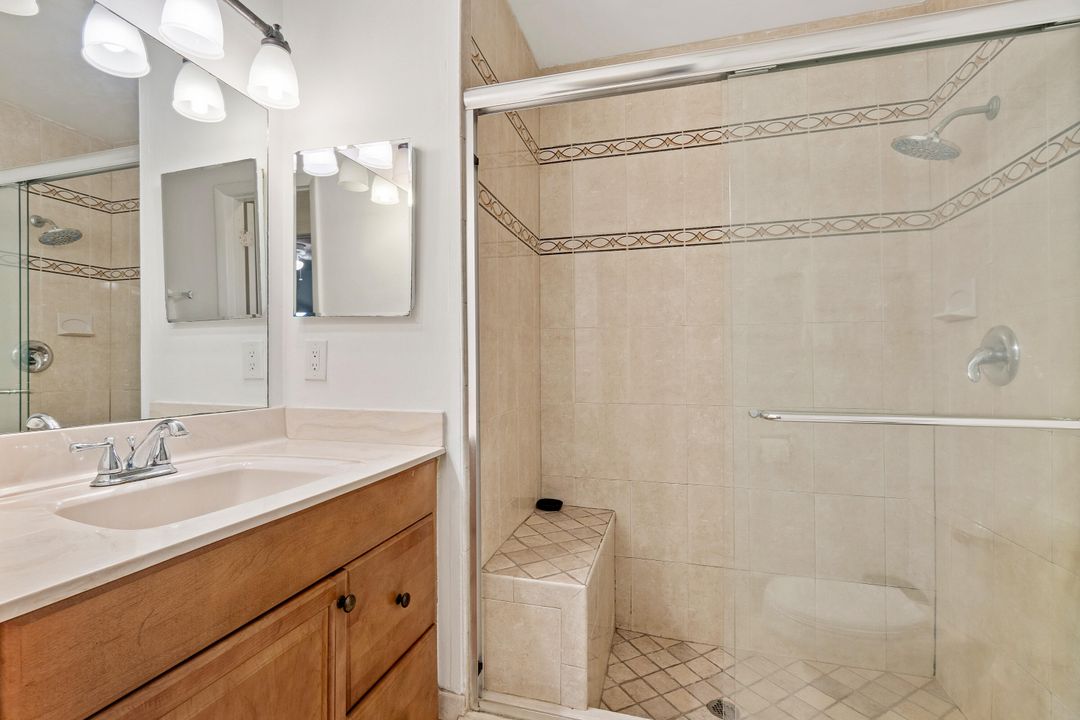 合同活跃: $2,500 (3 贝兹, 2 浴室, 1381 平方英尺)