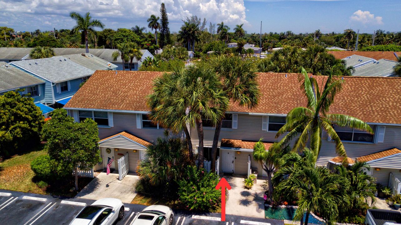 Activo con contrato: $375,000 (2 camas, 2 baños, 1008 Pies cuadrados)