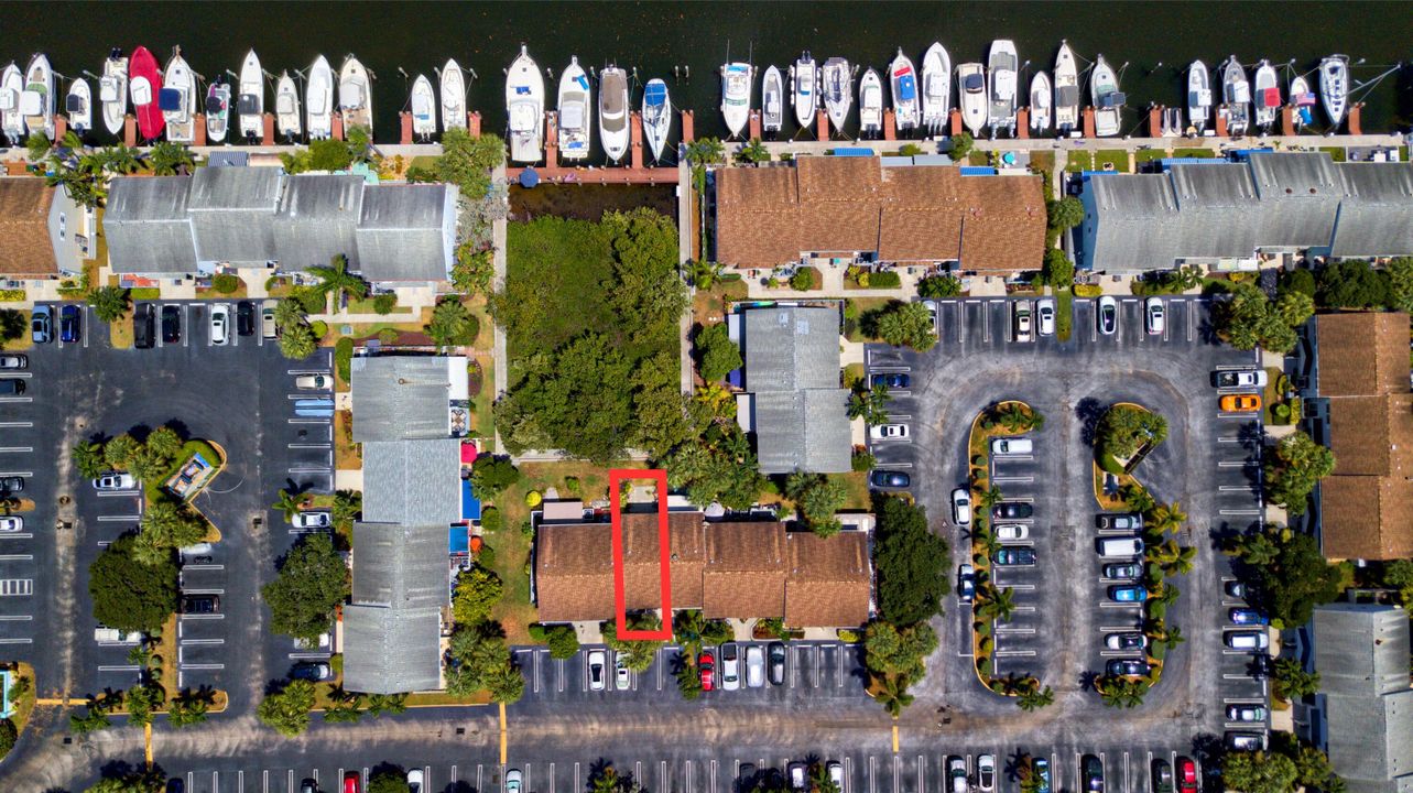 Activo con contrato: $375,000 (2 camas, 2 baños, 1008 Pies cuadrados)