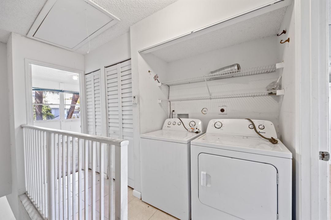 Activo con contrato: $375,000 (2 camas, 2 baños, 1008 Pies cuadrados)