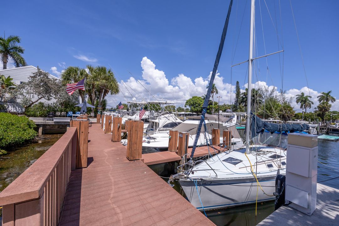 Activo con contrato: $375,000 (2 camas, 2 baños, 1008 Pies cuadrados)