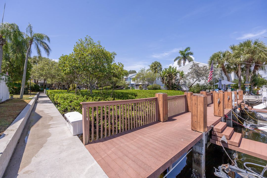 Activo con contrato: $375,000 (2 camas, 2 baños, 1008 Pies cuadrados)