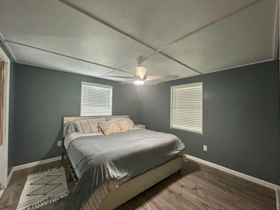 For Sale: $449,000 (4 beds, 2 baths, 3314 Square Feet)