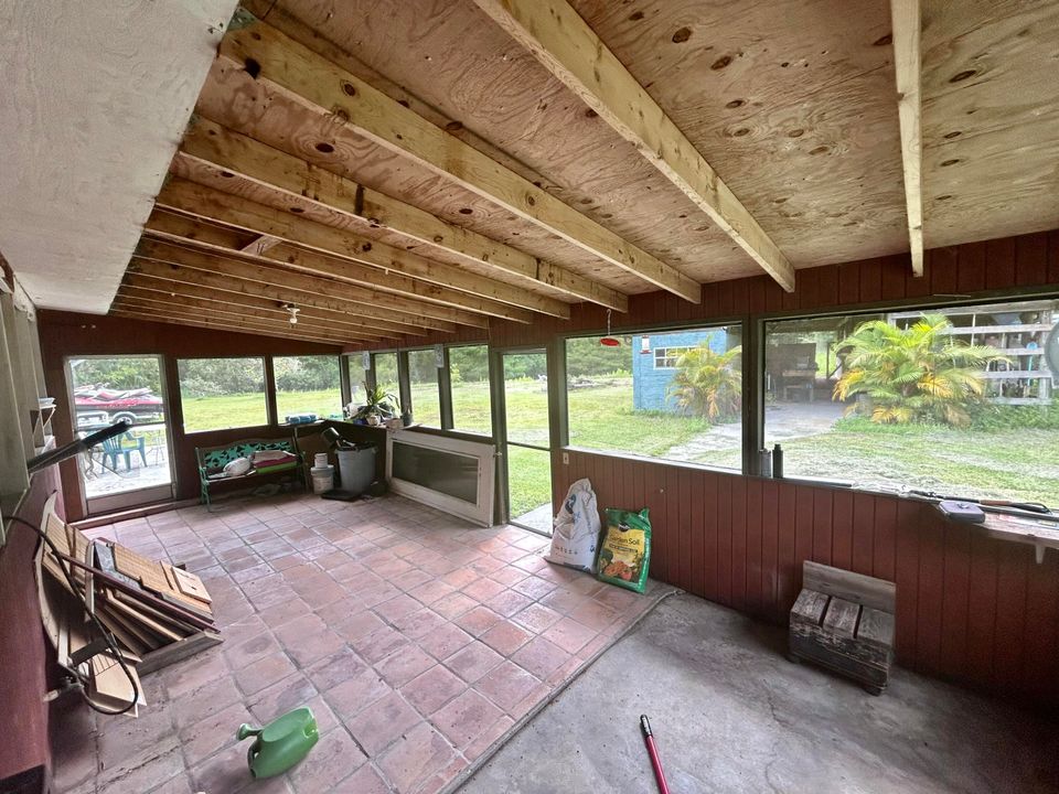 For Sale: $449,000 (4 beds, 2 baths, 3314 Square Feet)