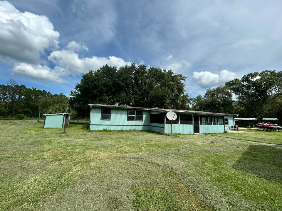 For Sale: $449,000 (4 beds, 2 baths, 3314 Square Feet)