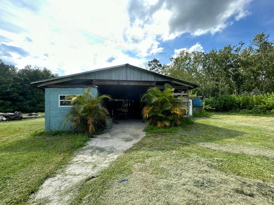 For Sale: $449,000 (4 beds, 2 baths, 3314 Square Feet)