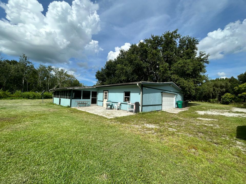 For Sale: $449,000 (4 beds, 2 baths, 3314 Square Feet)