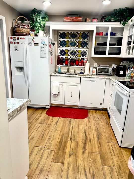 For Sale: $242,000 (2 beds, 2 baths, 1248 Square Feet)