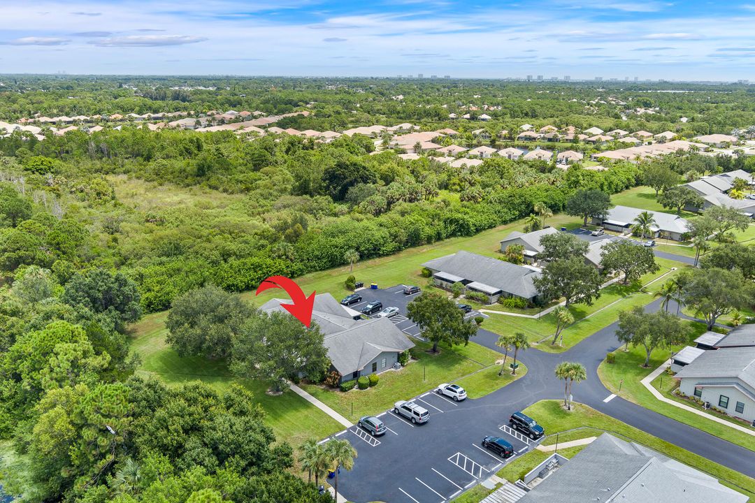 Active With Contract: $195,000 (2 beds, 2 baths, 1037 Square Feet)