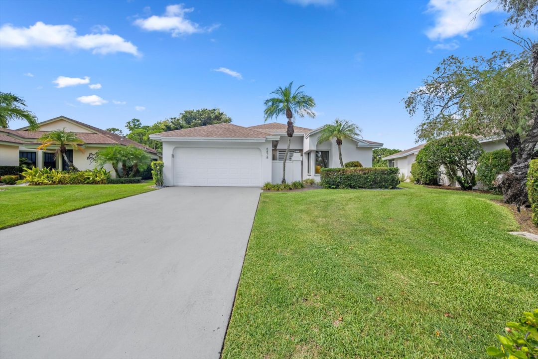 Active With Contract: $14,000 (3 beds, 2 baths, 1551 Square Feet)