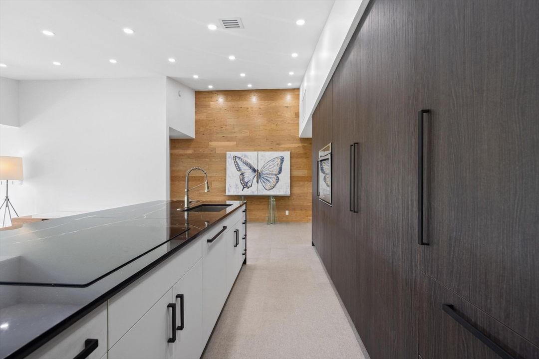 Active With Contract: $14,000 (3 beds, 2 baths, 1551 Square Feet)