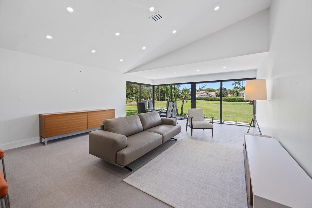 Active With Contract: $14,000 (3 beds, 2 baths, 1551 Square Feet)