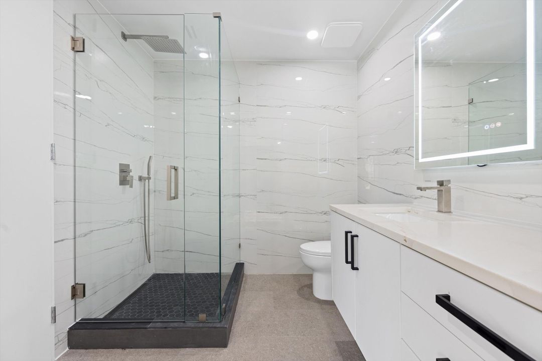 Active With Contract: $14,000 (3 beds, 2 baths, 1551 Square Feet)