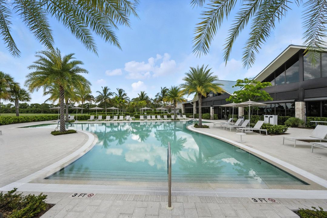 Active With Contract: $14,000 (3 beds, 2 baths, 1551 Square Feet)