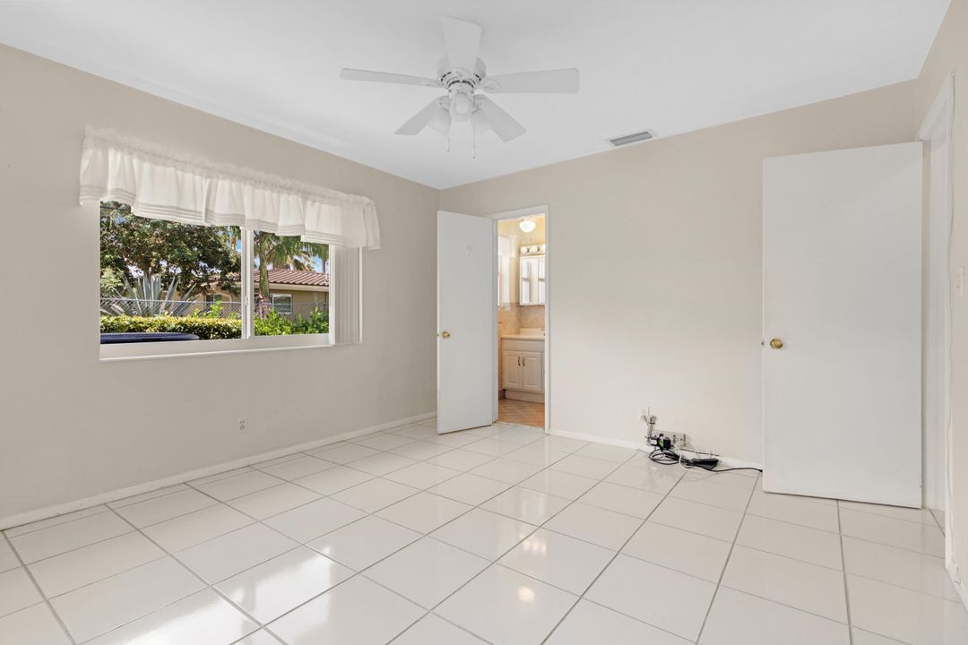 Под контрактом: $699,000 (2 спален, 2 ванн, 1544 Квадратных фут)