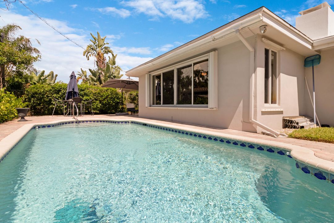 Под контрактом: $699,000 (2 спален, 2 ванн, 1544 Квадратных фут)