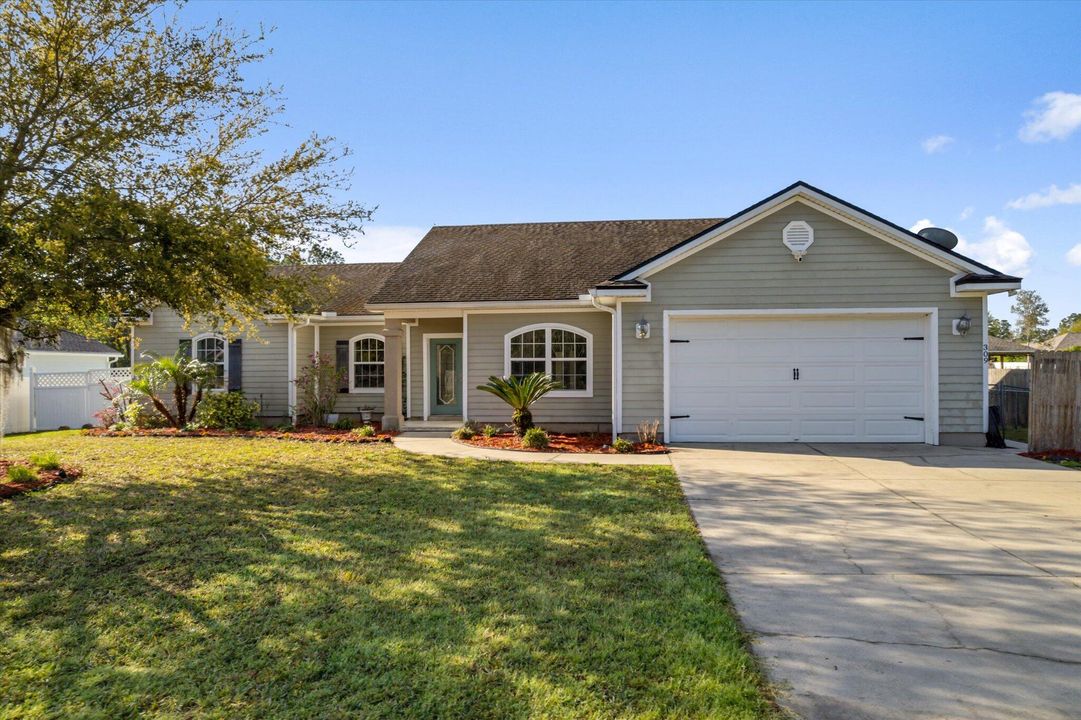 最近售出: $409,999 (3 贝兹, 2 浴室, 1794 平方英尺)