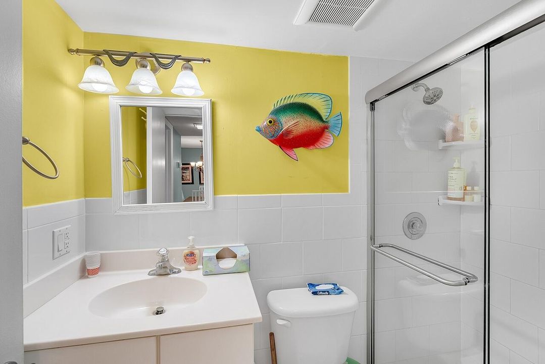 For Sale: $405,000 (2 beds, 2 baths, 1150 Square Feet)