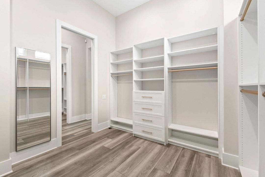 Active With Contract: $4,995,000 (4 beds, 4 baths, 5872 Square Feet)