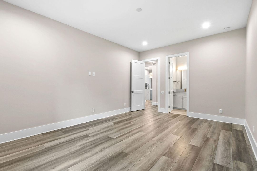 Active With Contract: $4,995,000 (4 beds, 4 baths, 5872 Square Feet)