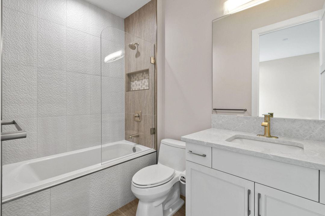 Active With Contract: $4,995,000 (4 beds, 4 baths, 5872 Square Feet)