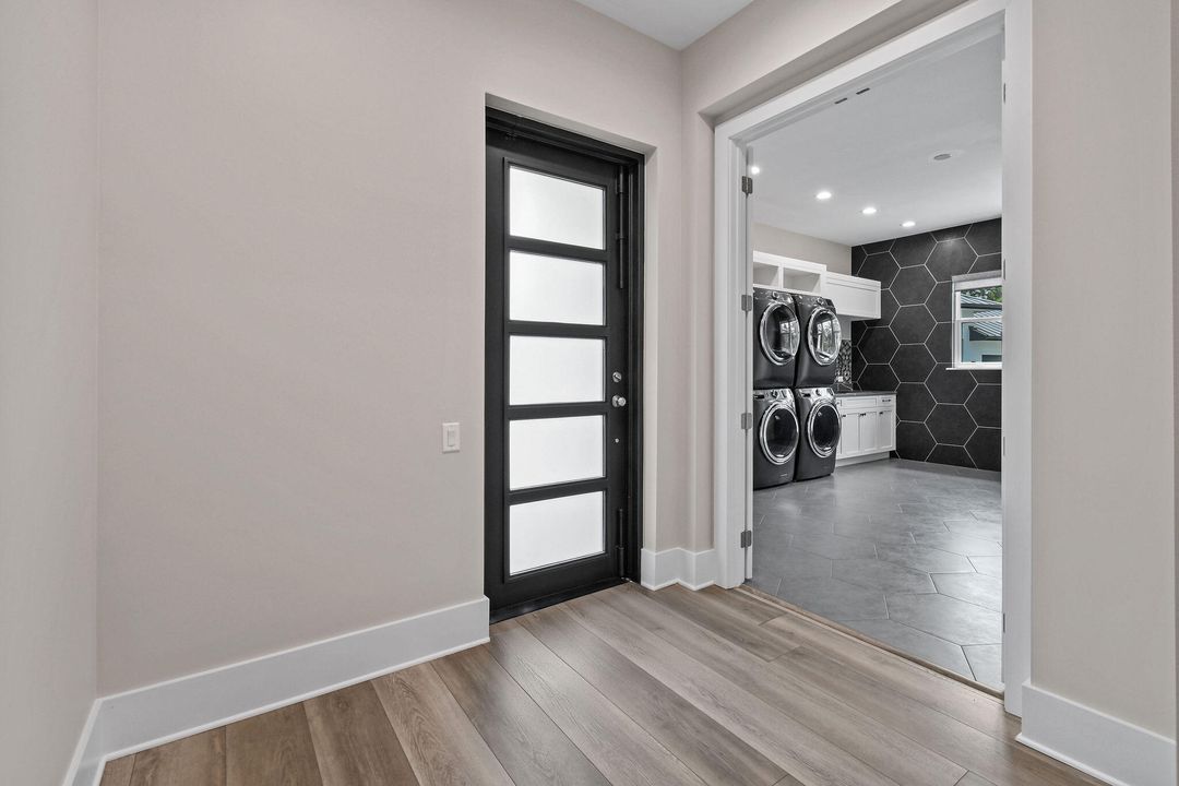 Active With Contract: $4,995,000 (4 beds, 4 baths, 5872 Square Feet)