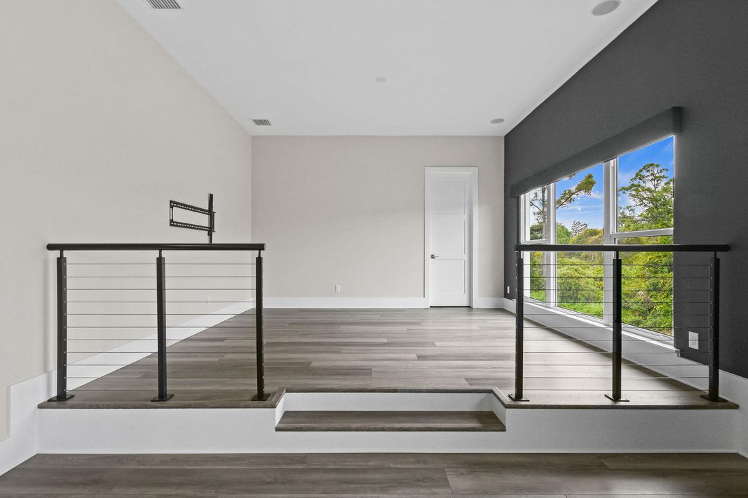 Active With Contract: $4,995,000 (4 beds, 4 baths, 5872 Square Feet)