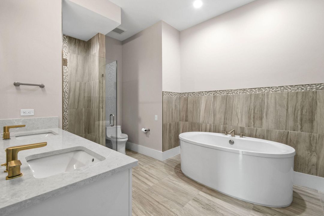 Active With Contract: $4,995,000 (4 beds, 4 baths, 5872 Square Feet)