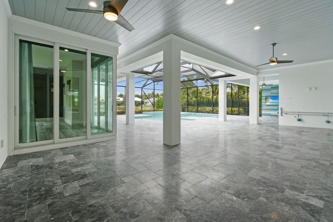 Active With Contract: $4,995,000 (4 beds, 4 baths, 5872 Square Feet)