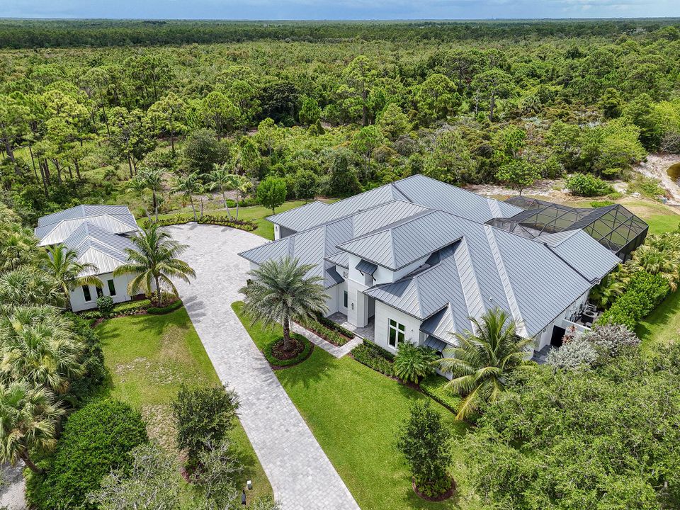 Active With Contract: $4,995,000 (4 beds, 4 baths, 5872 Square Feet)
