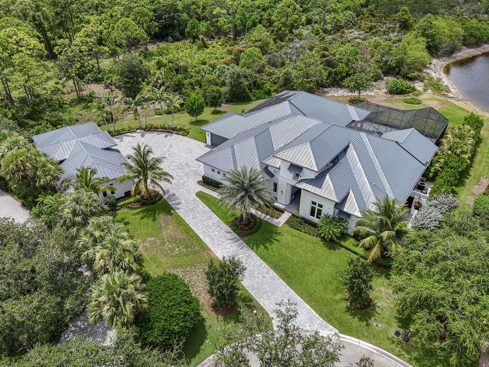 Active With Contract: $4,995,000 (4 beds, 4 baths, 5872 Square Feet)