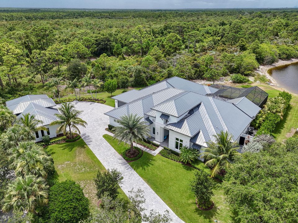 Active With Contract: $4,995,000 (4 beds, 4 baths, 5872 Square Feet)