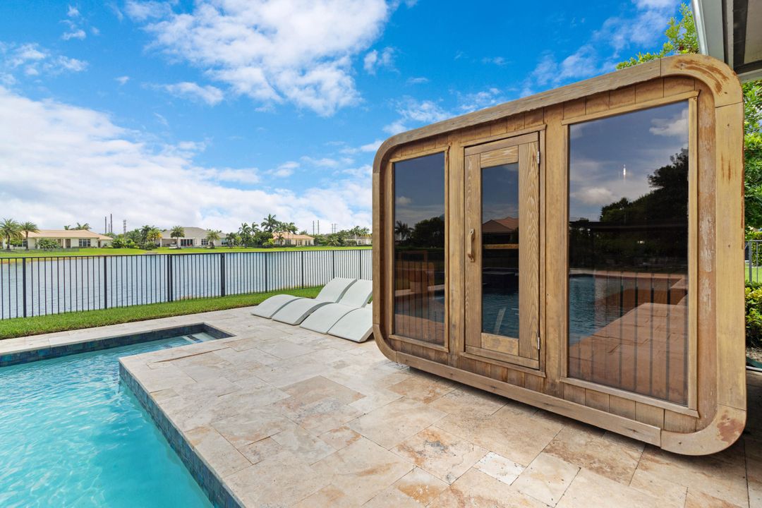 For Sale: $2,449,000 (4 beds, 4 baths, 4921 Square Feet)