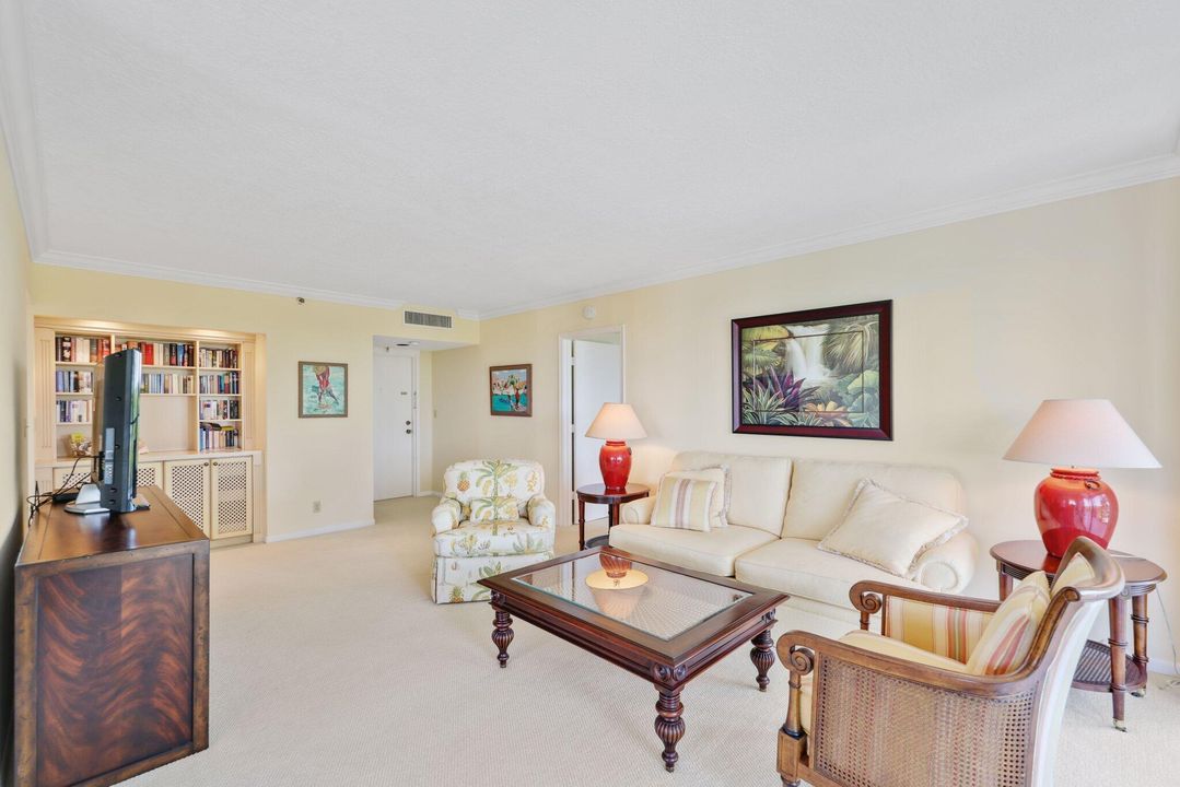 Activo con contrato: $319,000 (2 camas, 2 baños, 1260 Pies cuadrados)