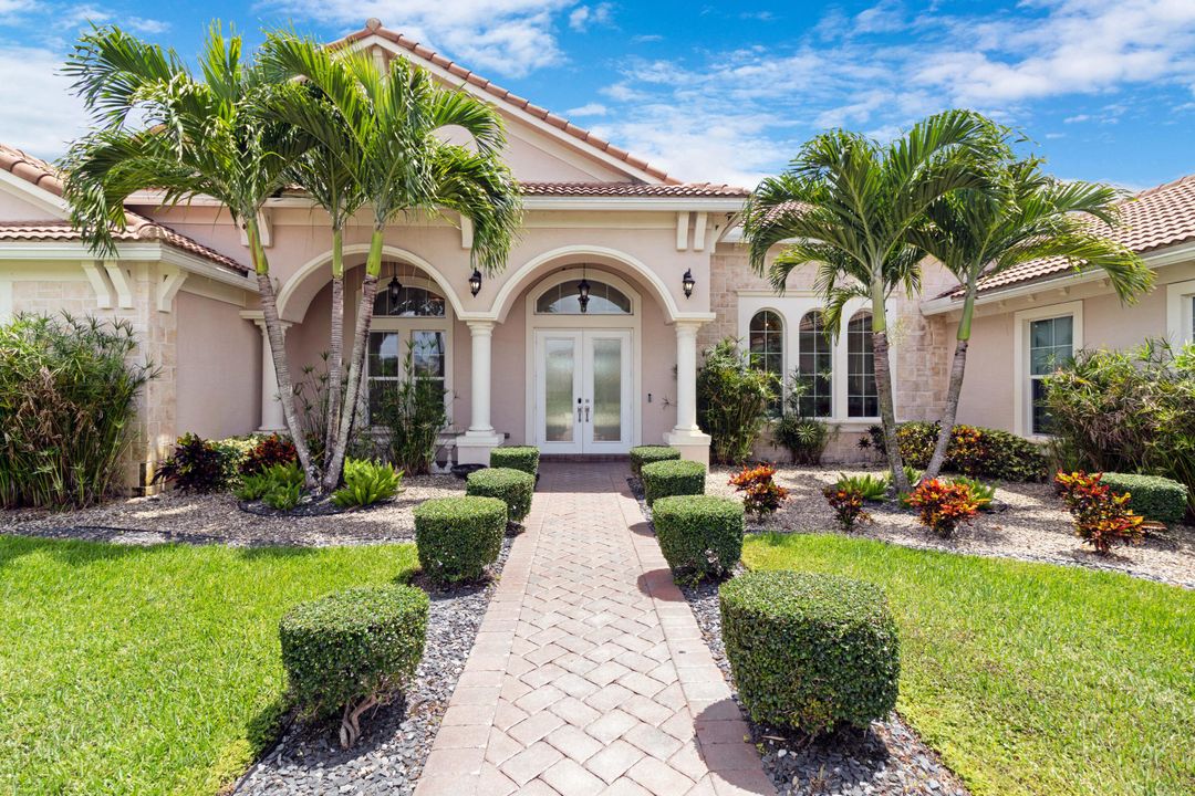 For Sale: $2,449,000 (4 beds, 4 baths, 4921 Square Feet)