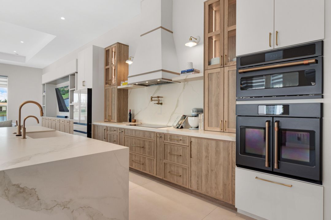 For Sale: $2,449,000 (4 beds, 4 baths, 4921 Square Feet)