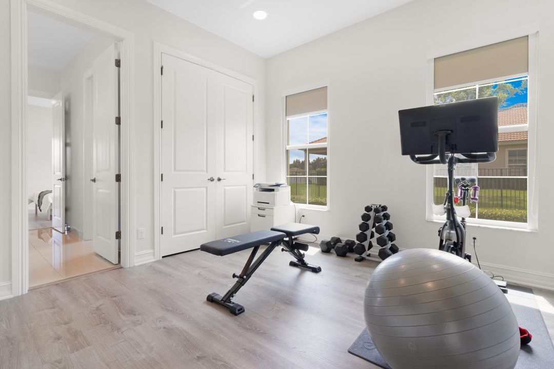 For Sale: $2,449,000 (4 beds, 4 baths, 4921 Square Feet)