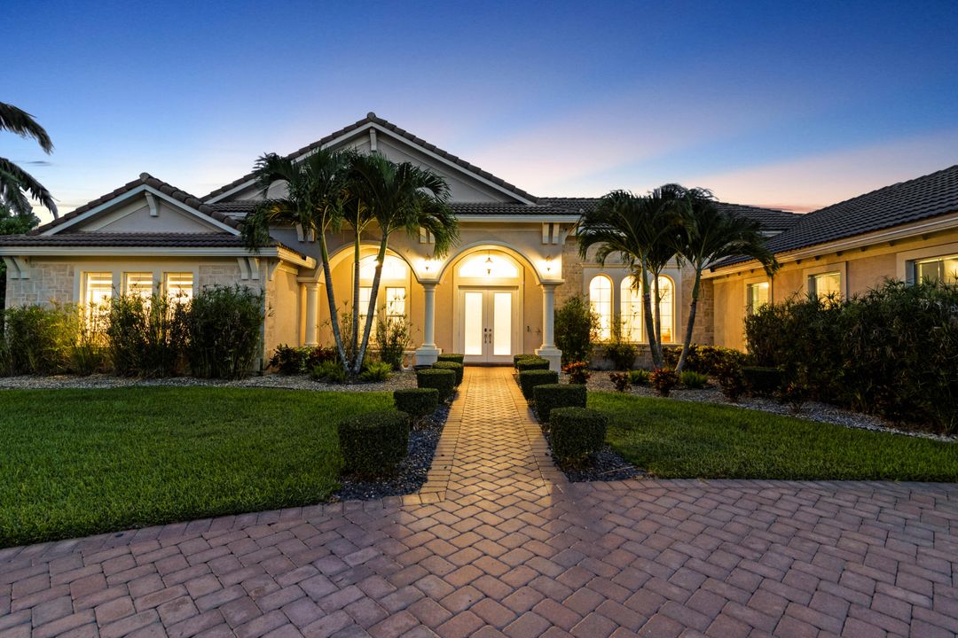 For Sale: $2,449,000 (4 beds, 4 baths, 4921 Square Feet)