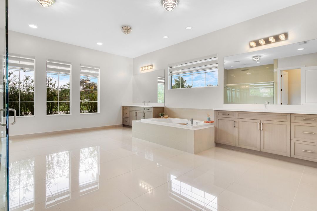 For Sale: $2,449,000 (4 beds, 4 baths, 4921 Square Feet)