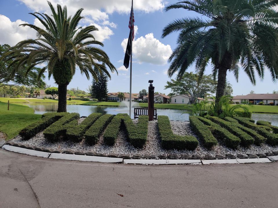 For Sale: $164,000 (2 beds, 2 baths, 1084 Square Feet)