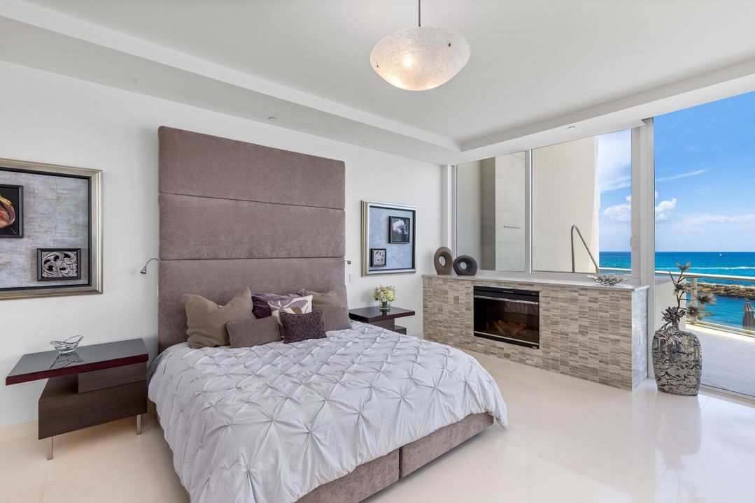 For Sale: $10,995,000 (4 beds, 6 baths, 5060 Square Feet)