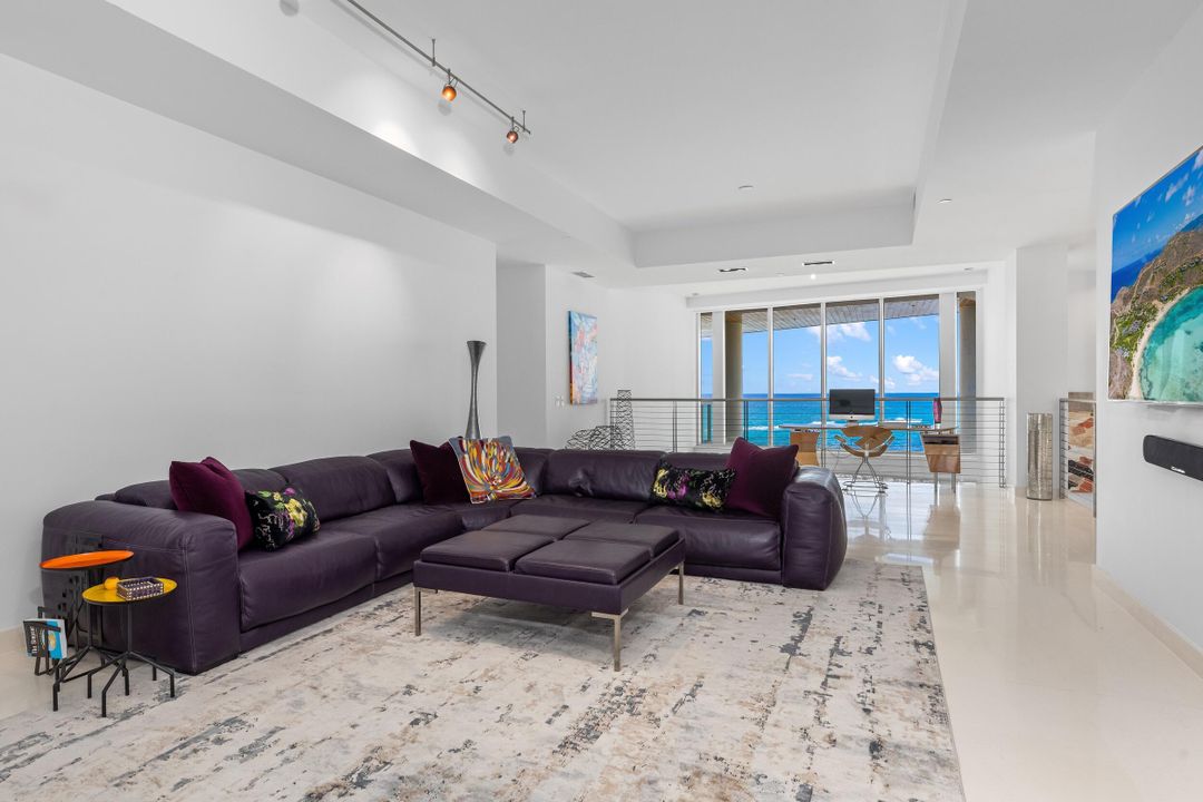 For Sale: $10,995,000 (4 beds, 6 baths, 5060 Square Feet)