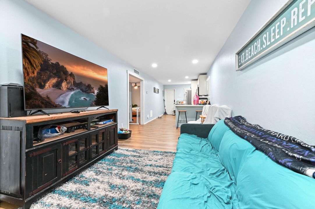 На продажу: $485,000 (0 спален, 0 ванн, 1056 Квадратных фут)