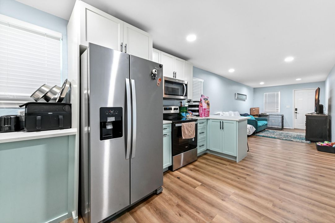 На продажу: $485,000 (0 спален, 0 ванн, 1056 Квадратных фут)