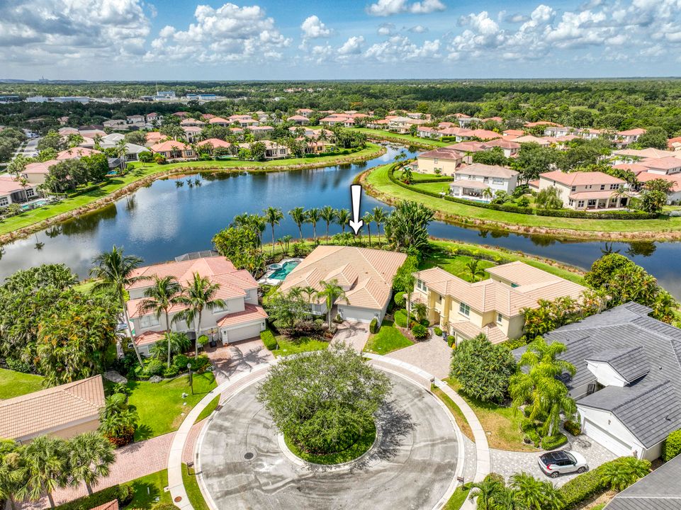 Active With Contract: $1,295,000 (4 beds, 2 baths, 2695 Square Feet)