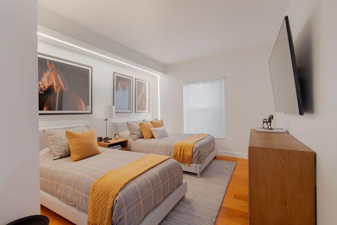 Active With Contract: $12,000 (3 beds, 3 baths, 1776 Square Feet)